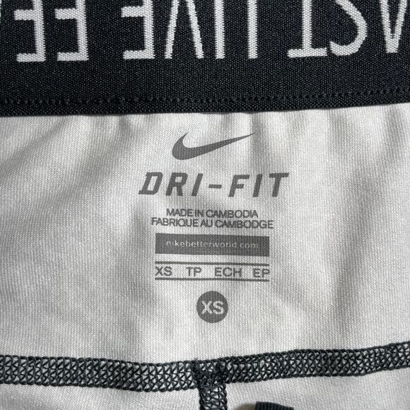 NIKE Dri Fit Women's Printed Cropped Legging Animal Print Size XS Gym Activewear - Picture 10 of 12